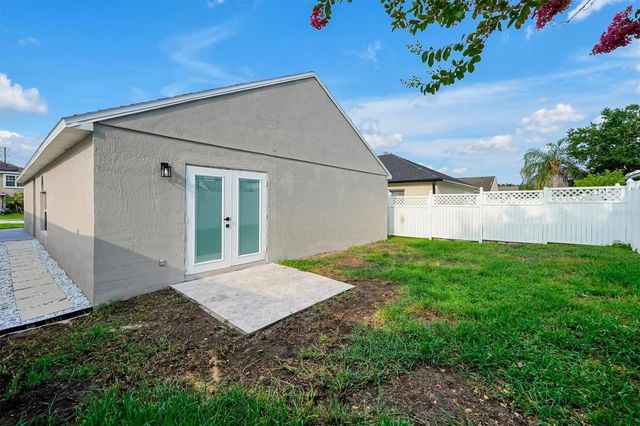 2455 PARSONS POND CIRCLE, Kissimmee, FL 34743