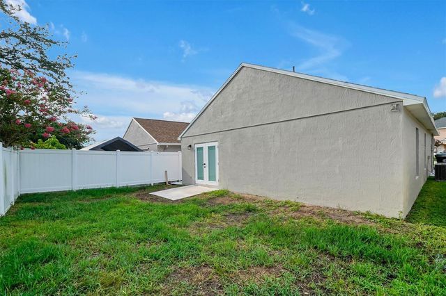 2455 PARSONS POND CIRCLE, Kissimmee, FL 34743