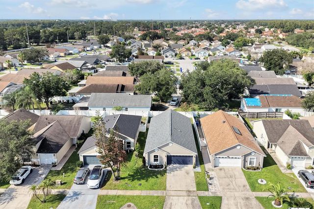 2455 PARSONS POND CIRCLE, Kissimmee, FL 34743