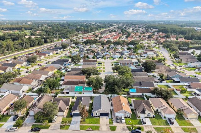 2455 PARSONS POND CIRCLE, Kissimmee, FL 34743