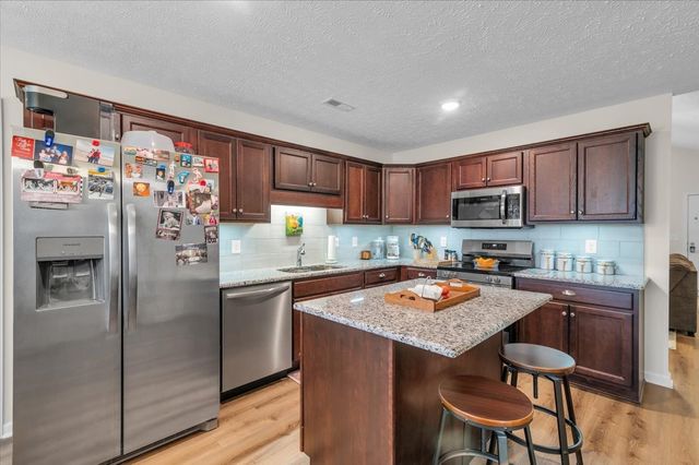 283 Timber Cir, Manchester, TN 37355