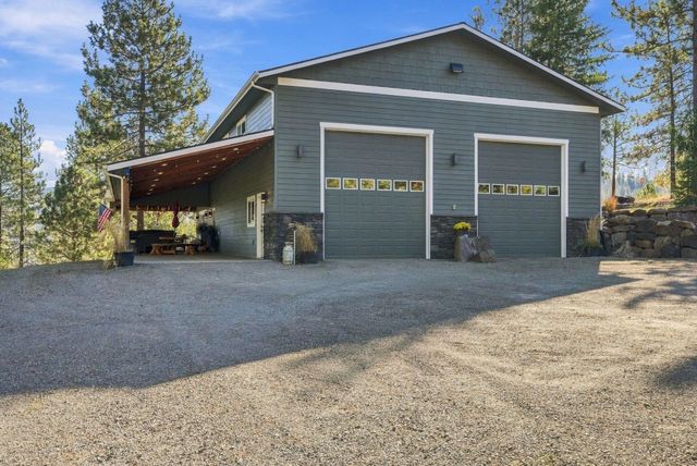 6807 S Bridle Ln, Greenacres, WA 99016