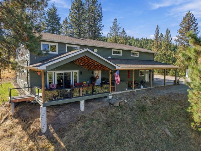 6807 S Bridle Ln, Greenacres, WA 99016