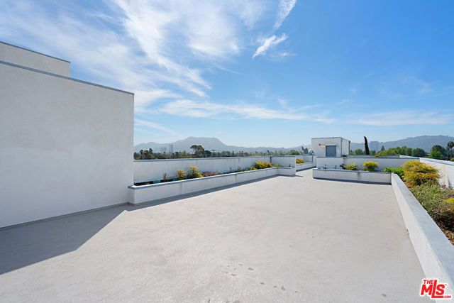 5229 Willowcrest Avenue 402, North Hollywood (los Angeles), CA 91601