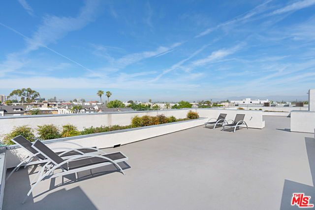 5229 Willowcrest Avenue 402, North Hollywood (los Angeles), CA 91601