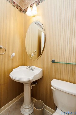 8143 Seaview Dr, Chesterfield, VA 23838