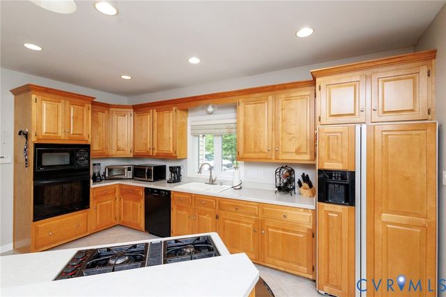 8143 Seaview Dr, Chesterfield, VA 23838