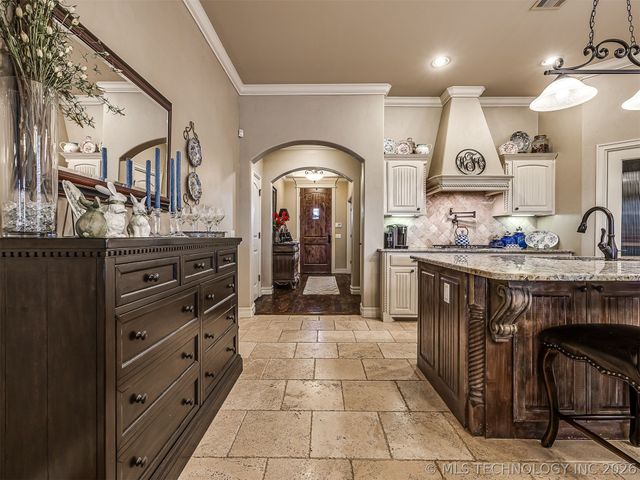 13223 S 68th East Avenue, Bixby, OK 74008