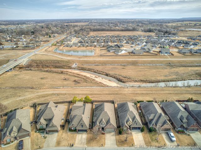 13223 S 68th East Avenue, Bixby, OK 74008