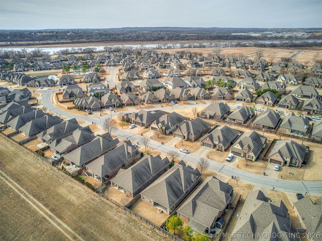 13223 S 68th East Avenue, Bixby, OK 74008