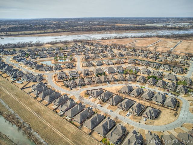 13223 S 68th East Avenue, Bixby, OK 74008