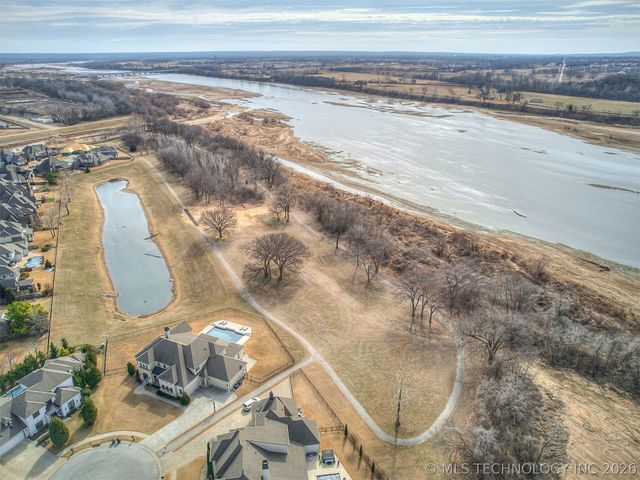 13223 S 68th East Avenue, Bixby, OK 74008