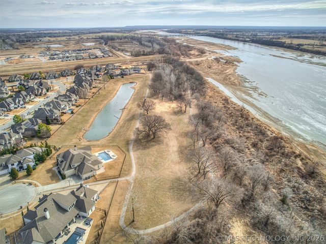 13223 S 68th East Avenue, Bixby, OK 74008