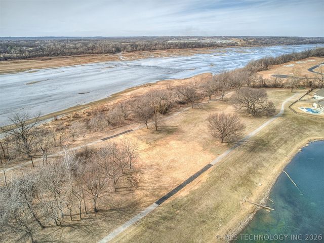 13223 S 68th East Avenue, Bixby, OK 74008