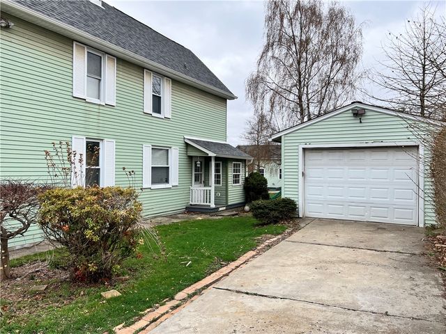 313 E 9th Ave, Tarentum, PA 15084