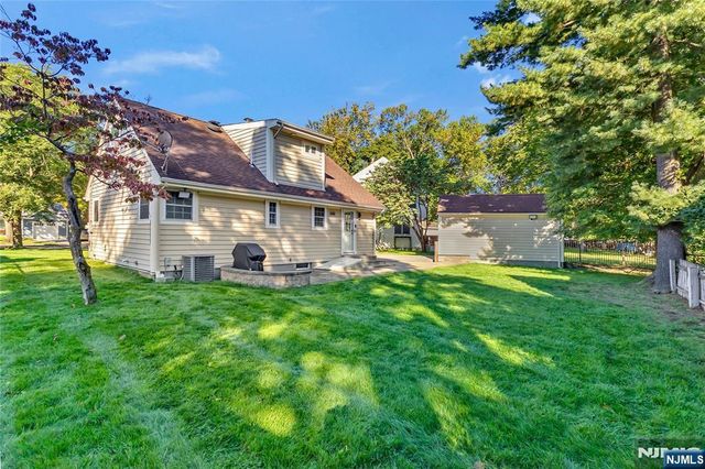 615 Bartell Place, Ridgewood, NJ 07450