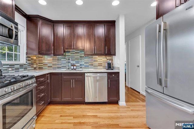 615 Bartell Place, Ridgewood, NJ 07450