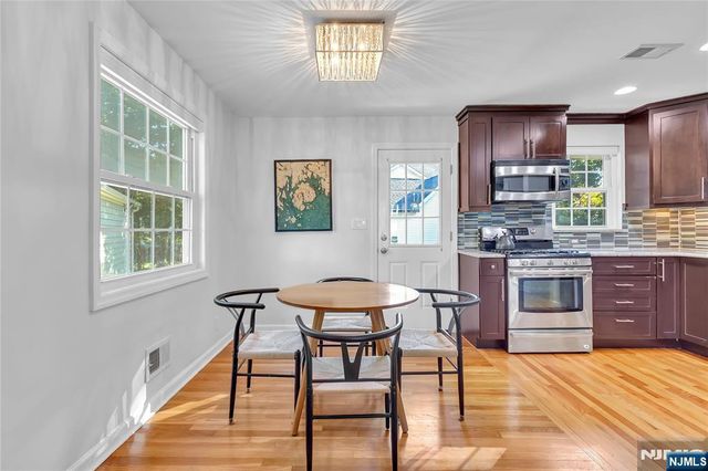 615 Bartell Place, Ridgewood, NJ 07450