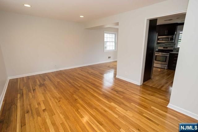615 Bartell Place, Ridgewood, NJ 07450