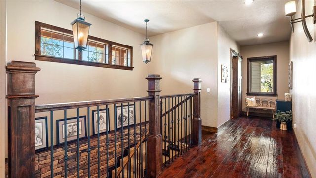 13606 N Riverbluff Ln, Spokane, WA 99208