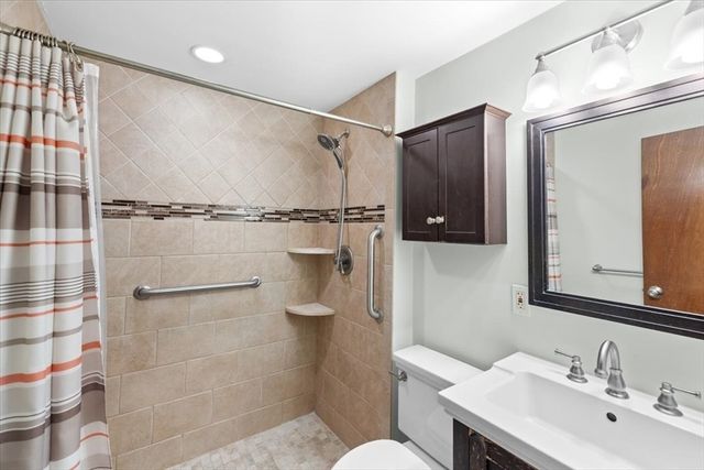 2 Margaret Rd, Foxboro, MA 02035
