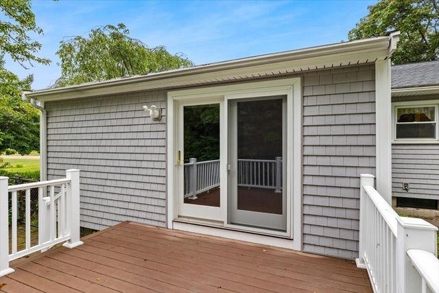 2 Margaret Rd, Foxboro, MA 02035
