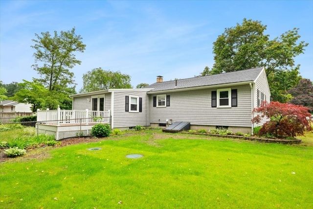 2 Margaret Rd, Foxboro, MA 02035