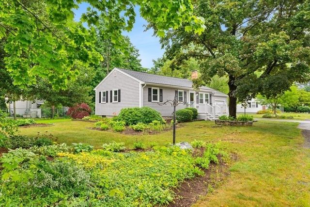 2 Margaret Rd, Foxboro, MA 02035