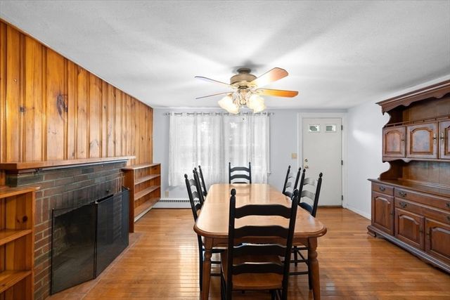 2 Margaret Rd, Foxboro, MA 02035