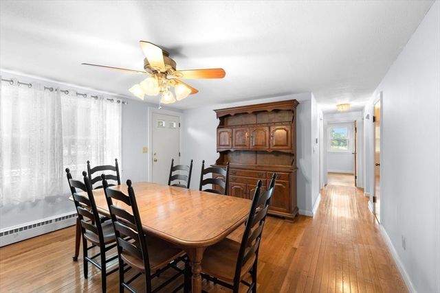 2 Margaret Rd, Foxboro, MA 02035
