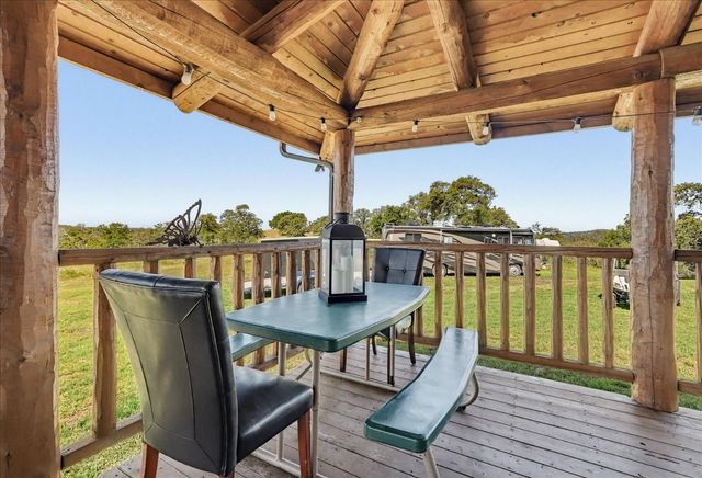 20012 White Oak Dr, Grass Valley, CA 95949