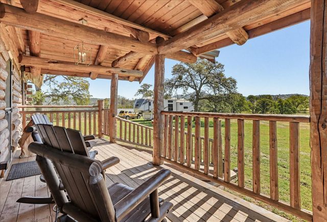 20012 White Oak Dr, Grass Valley, CA 95949
