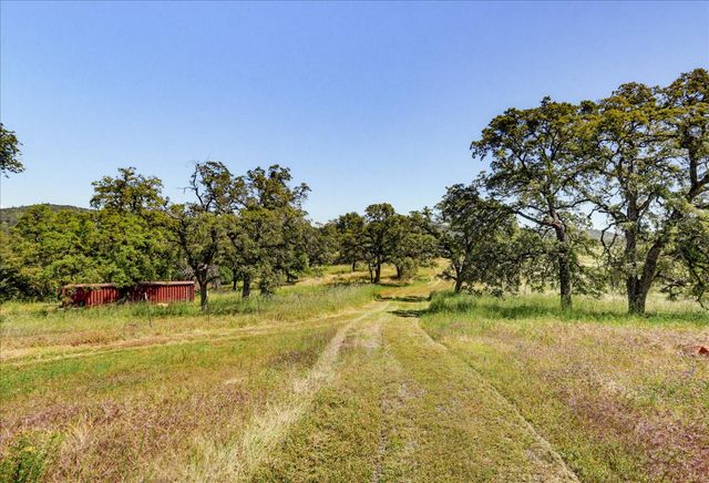 20012 White Oak Dr, Grass Valley, CA 95949