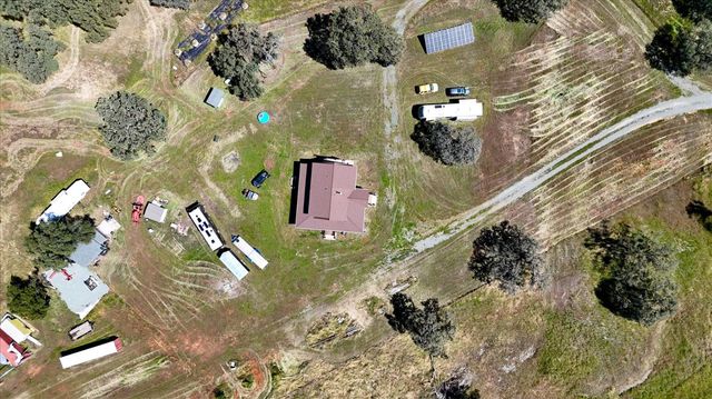 20012 White Oak Dr, Grass Valley, CA 95949