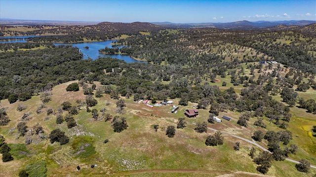 20012 White Oak Dr, Grass Valley, CA 95949