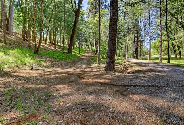 20012 White Oak Dr, Grass Valley, CA 95949