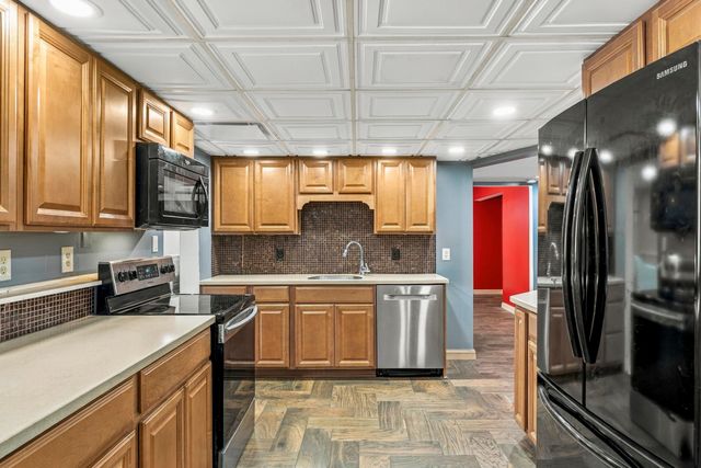 18 Batchelder Lane, Strafford, NH 03884