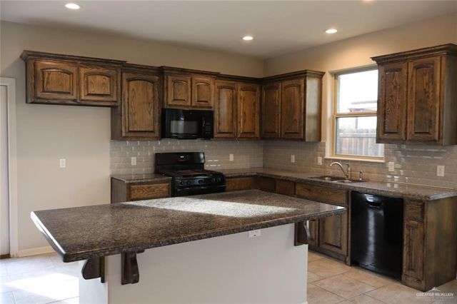 5712 River Road, Mcallen, TX 78504