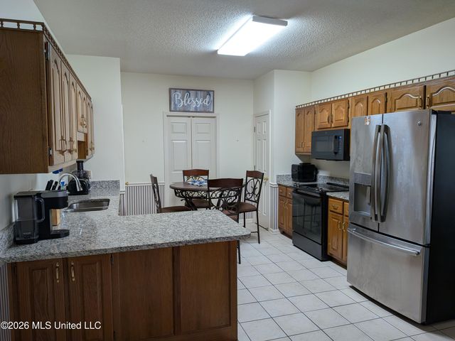 6110 Nellwood Drive, Olive Branch, MS 38654