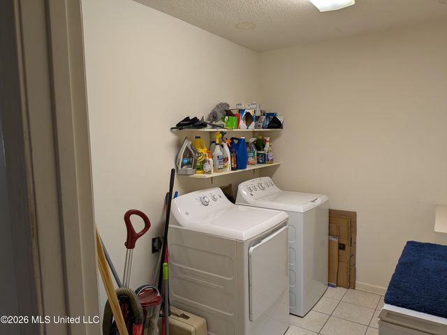 6110 Nellwood Drive, Olive Branch, MS 38654