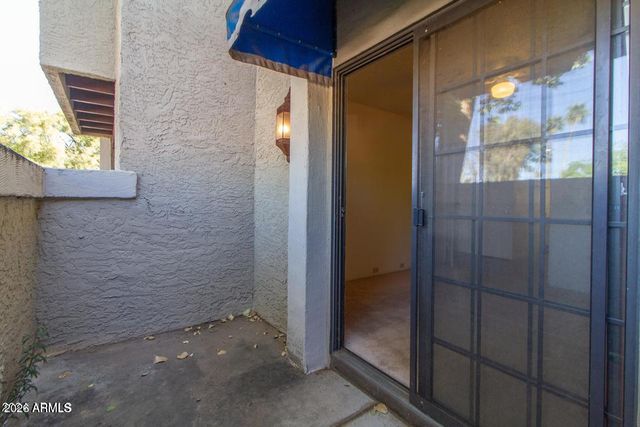 7557 N DREAMY DRAW Drive 101, Phoenix, AZ 85020