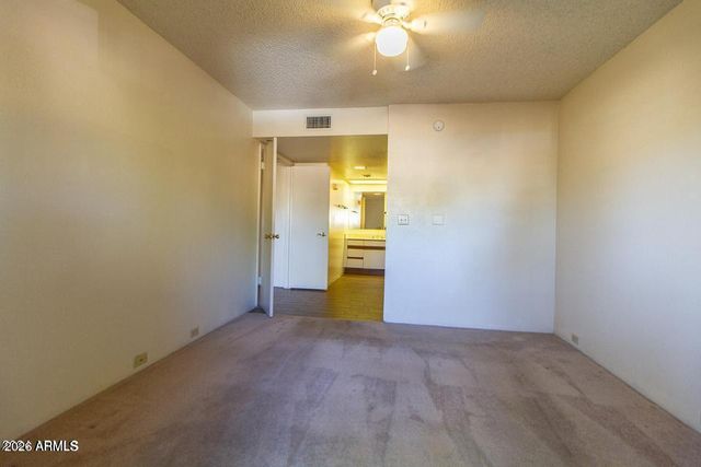 7557 N DREAMY DRAW Drive 101, Phoenix, AZ 85020
