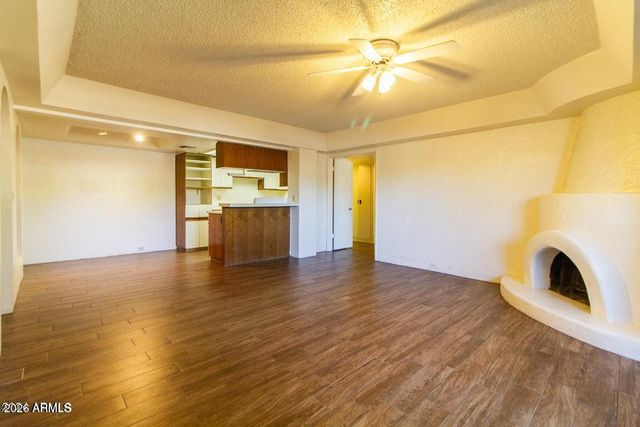 7557 N DREAMY DRAW Drive 101, Phoenix, AZ 85020