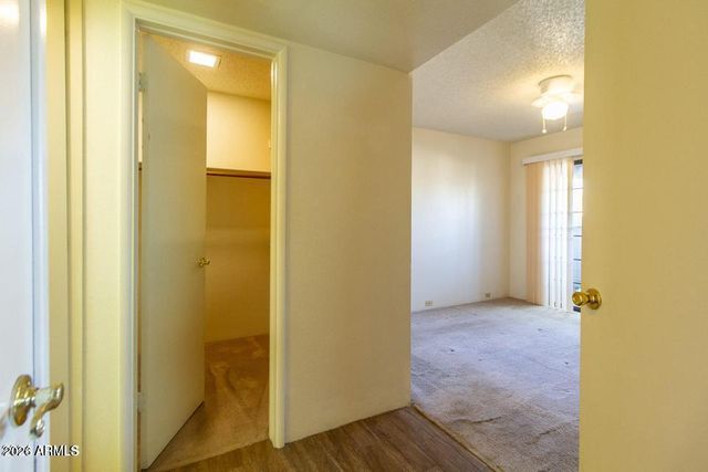 7557 N DREAMY DRAW Drive 101, Phoenix, AZ 85020
