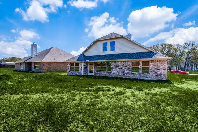2800 Rodeo Drive, Quinlan, TX 75474