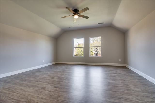 2800 Rodeo Drive, Quinlan, TX 75474