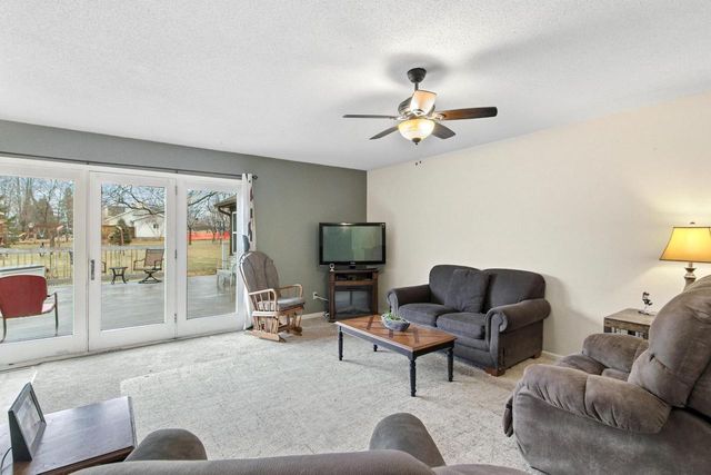 W7959 Jonathan Drive, Pardeeville, WI 53954