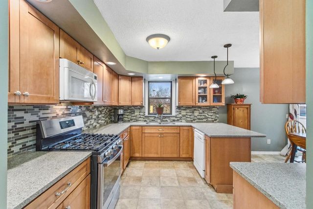 W7959 Jonathan Drive, Pardeeville, WI 53954