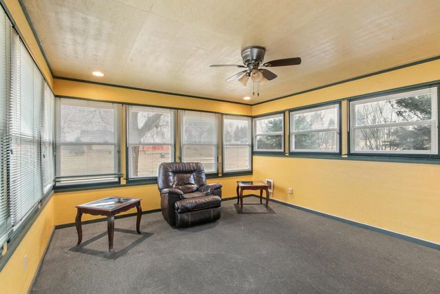 W7959 Jonathan Drive, Pardeeville, WI 53954