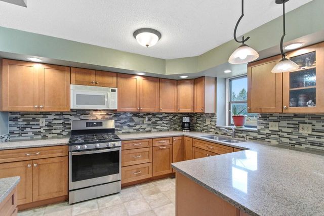 W7959 Jonathan Drive, Pardeeville, WI 53954